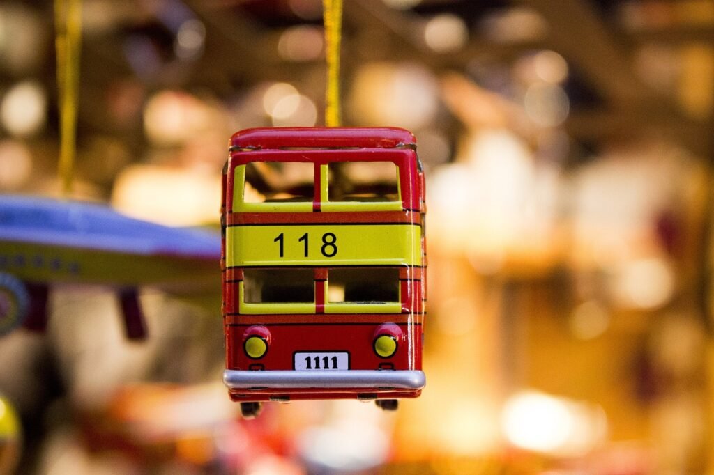 toy car, souvenir, bus-431356.jpg