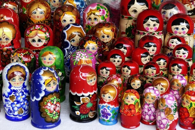 dolls, matryoshka, babushka-2714969.jpg